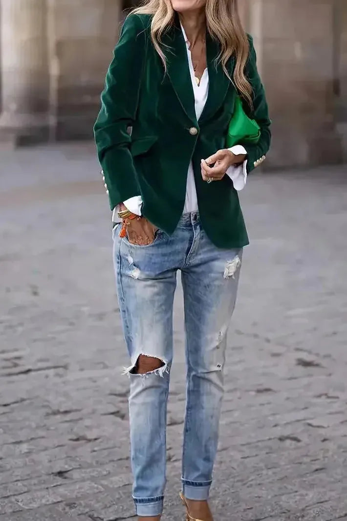 SCARLETT – VELVET LUXE STATEMENT BLAZER