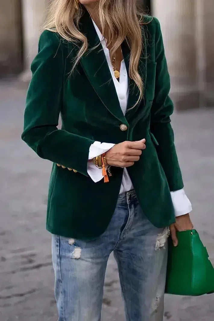 SCARLETT – VELVET LUXE STATEMENT BLAZER