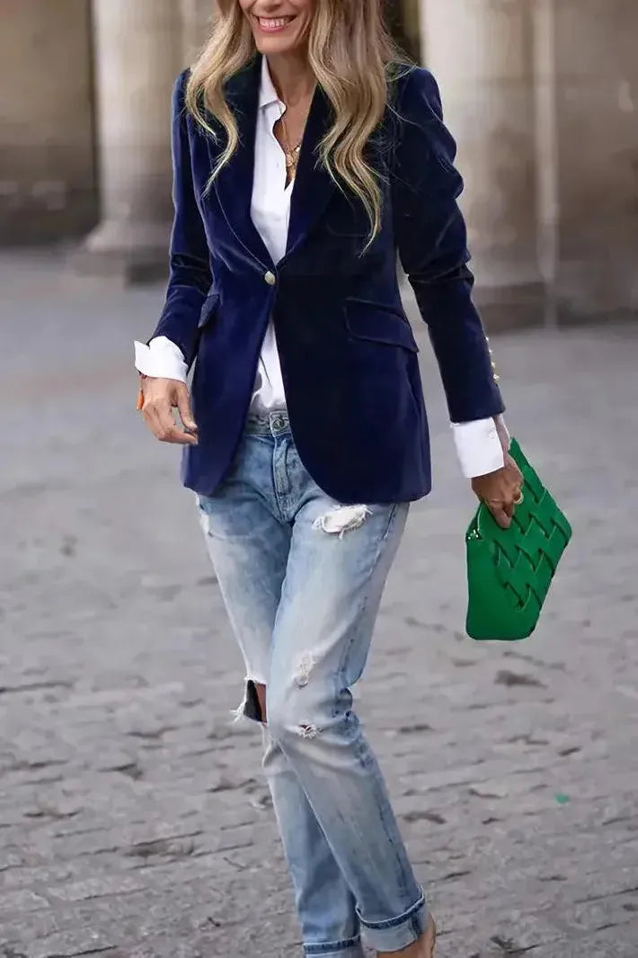 SCARLETT – VELVET LUXE STATEMENT BLAZER