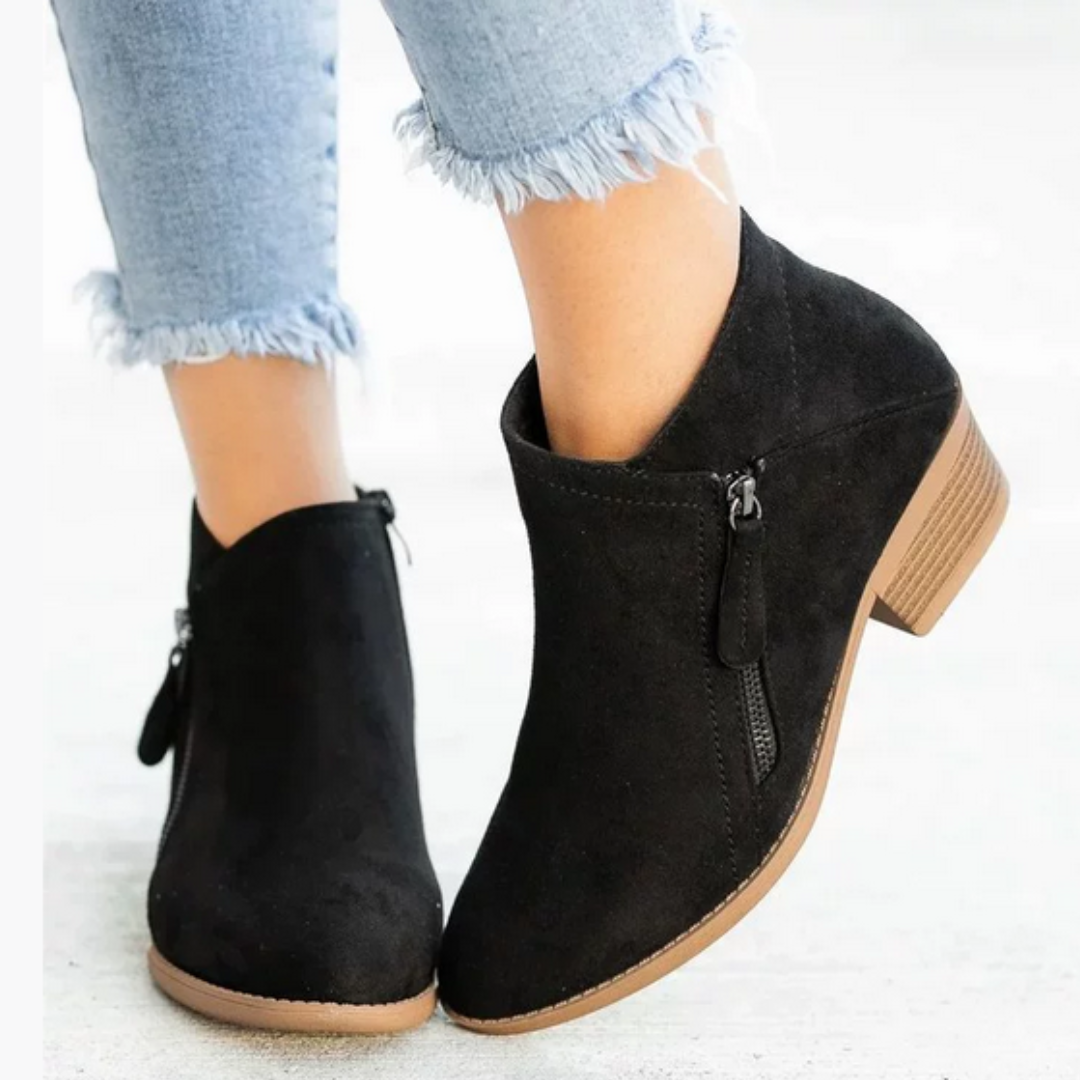 AILA - EVERYDAY CHIC ANKLE BOOT