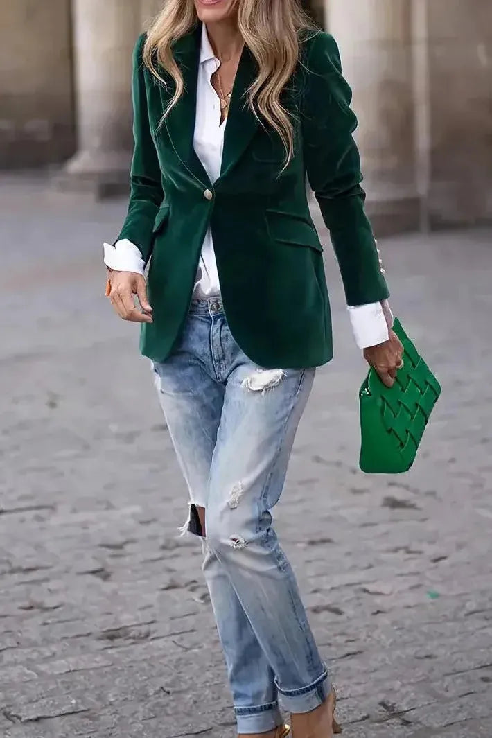 SCARLETT – VELVET LUXE STATEMENT BLAZER