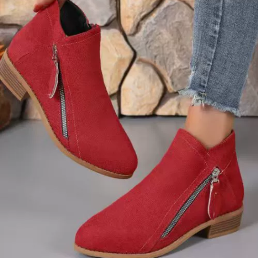 AILA - EVERYDAY CHIC ANKLE BOOT