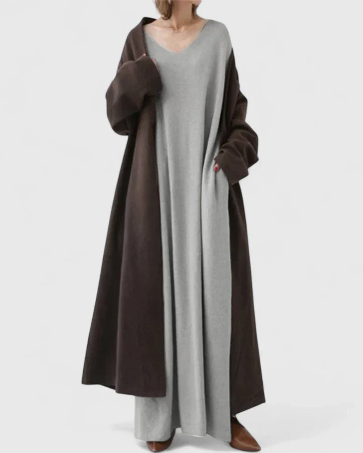 AVA – RELAXED V-NECK MAXI DRESS
