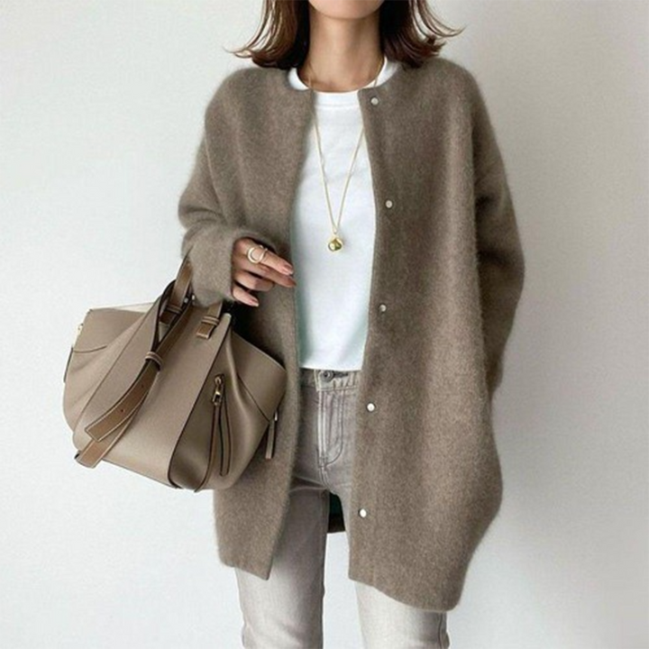 MELANIE – CLASSIC COZY CARDIGAN