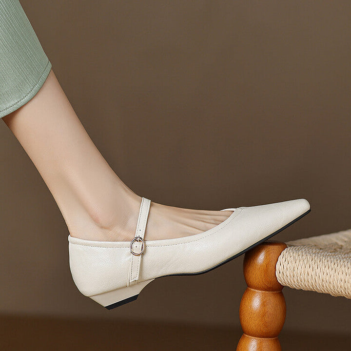 ISLA – ELEGANT POINTED-TOE MARY JANES