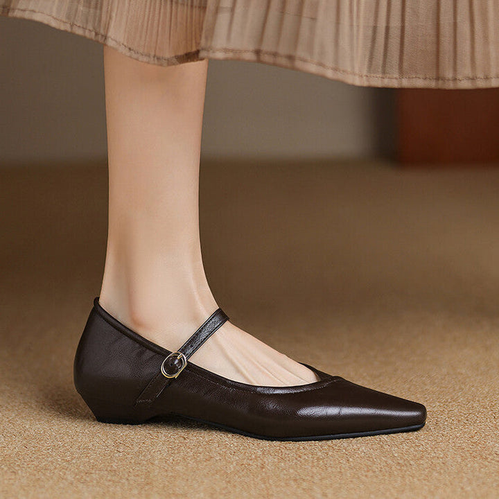 ISLA – ELEGANT POINTED-TOE MARY JANES