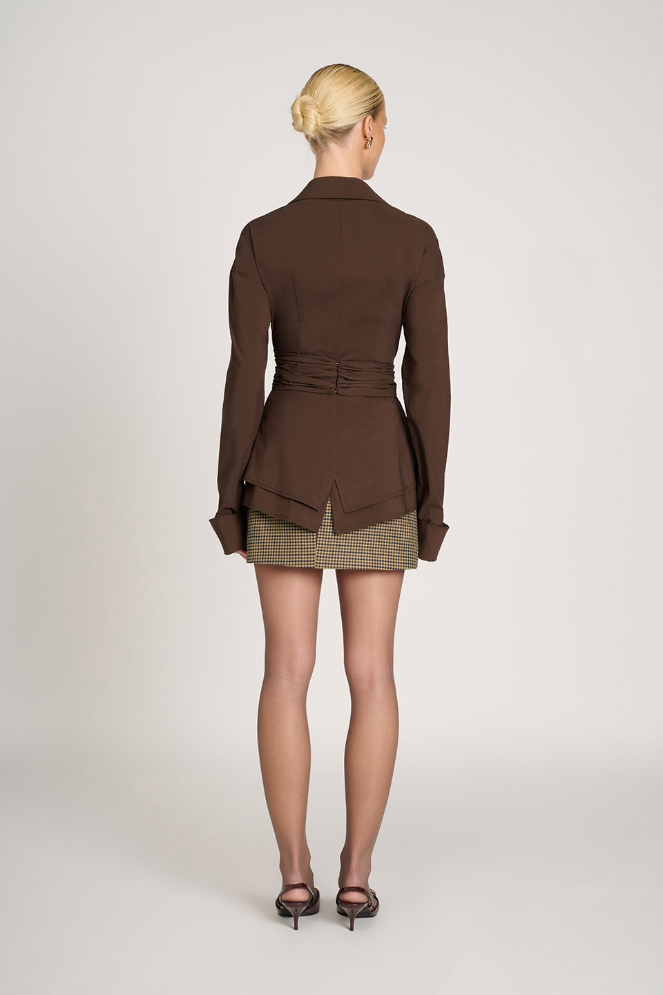 MIRANDA – STRUCTURED ELEGANCE TOP