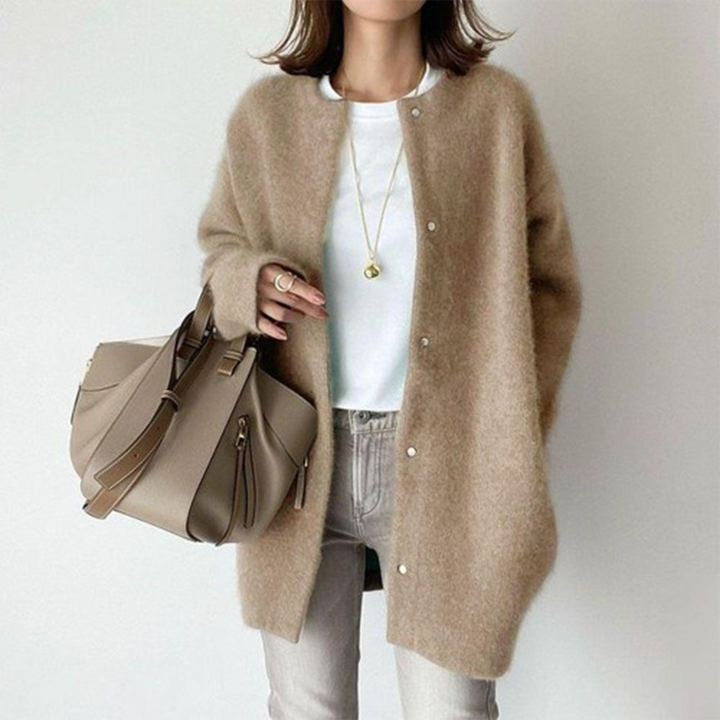 MELANIE – CLASSIC COZY CARDIGAN