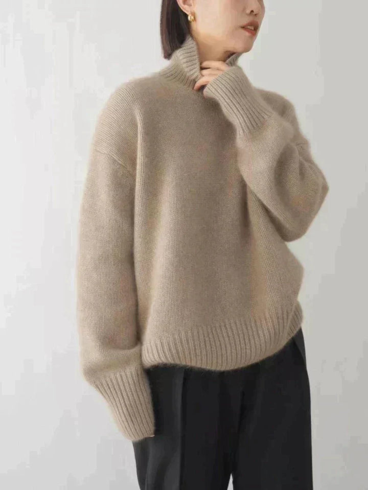 MADELINE - COZY TURTLENECK SWEATER