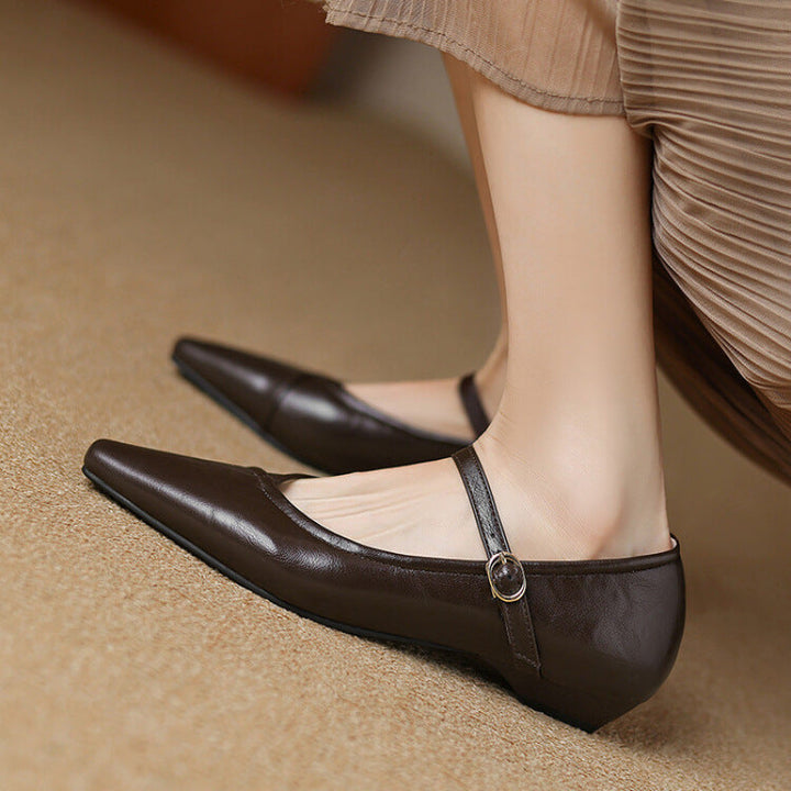 ISLA – ELEGANT POINTED-TOE MARY JANES