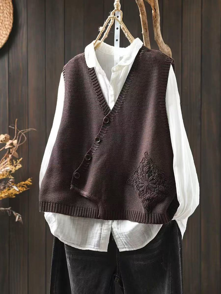 AUTUMN – LAYERED SHIRT & KNIT VEST