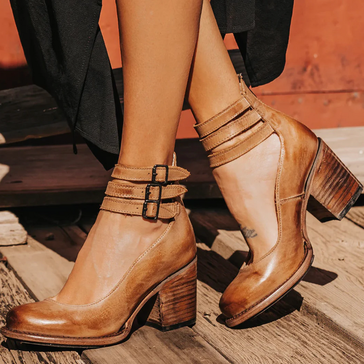 DELANEY – VINTAGE STRAP BLOCK HEELS