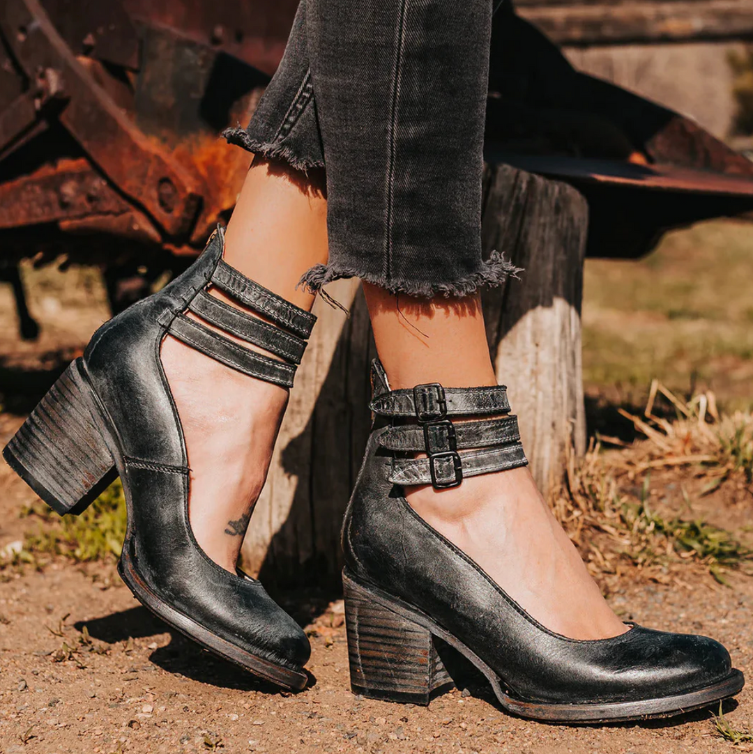DELANEY – VINTAGE STRAP BLOCK HEELS
