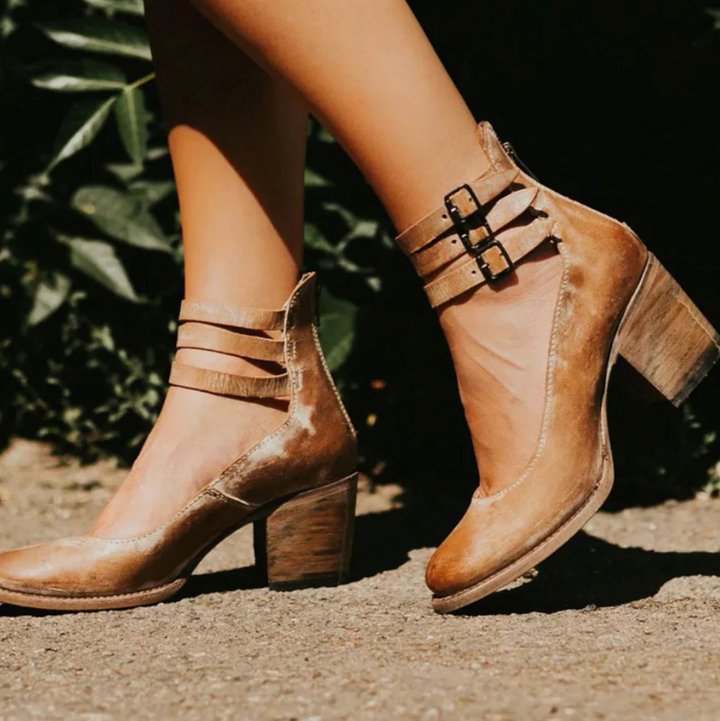 DELANEY – VINTAGE STRAP BLOCK HEELS
