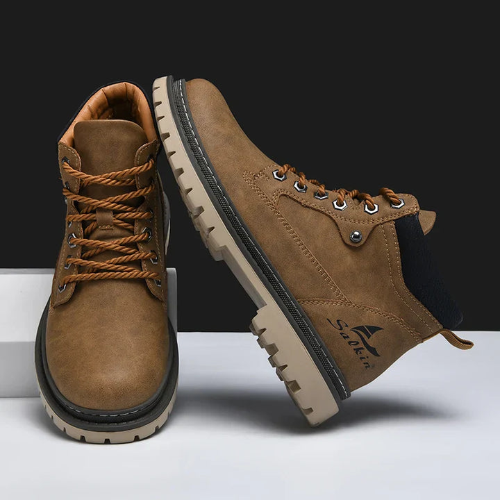 COLE – URBAN TRAIL LACE-UP BOOTS