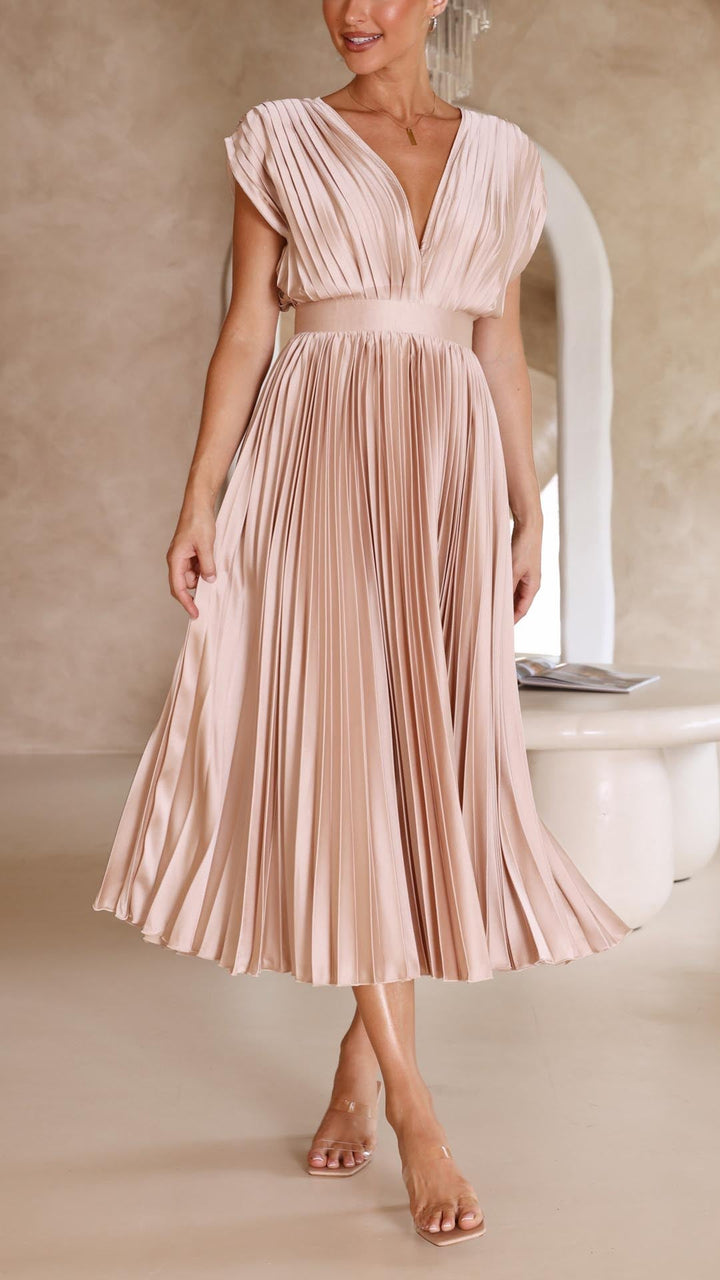 SERENA – ELEGANT PLEATED MAXI DRESS