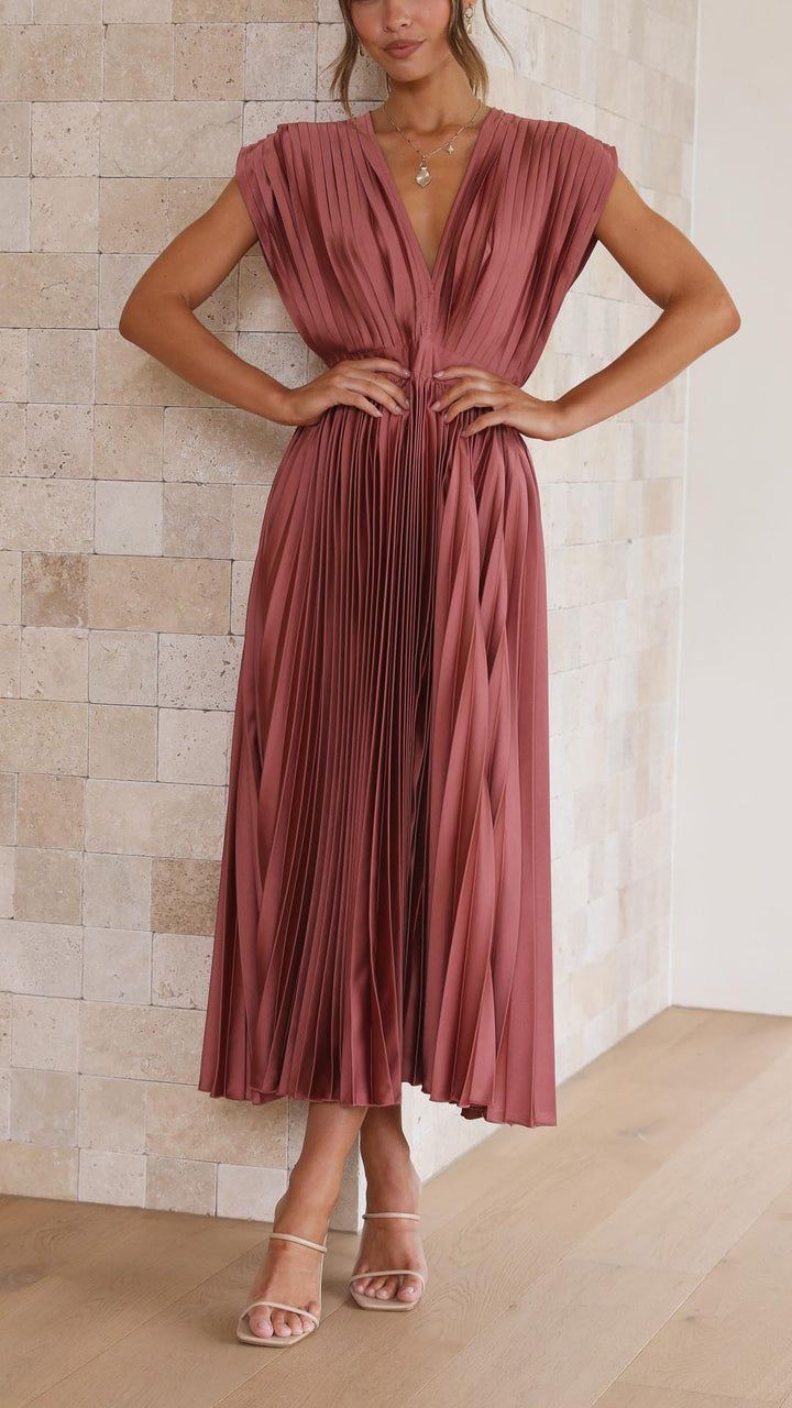 SERENA – ELEGANT PLEATED MAXI DRESS