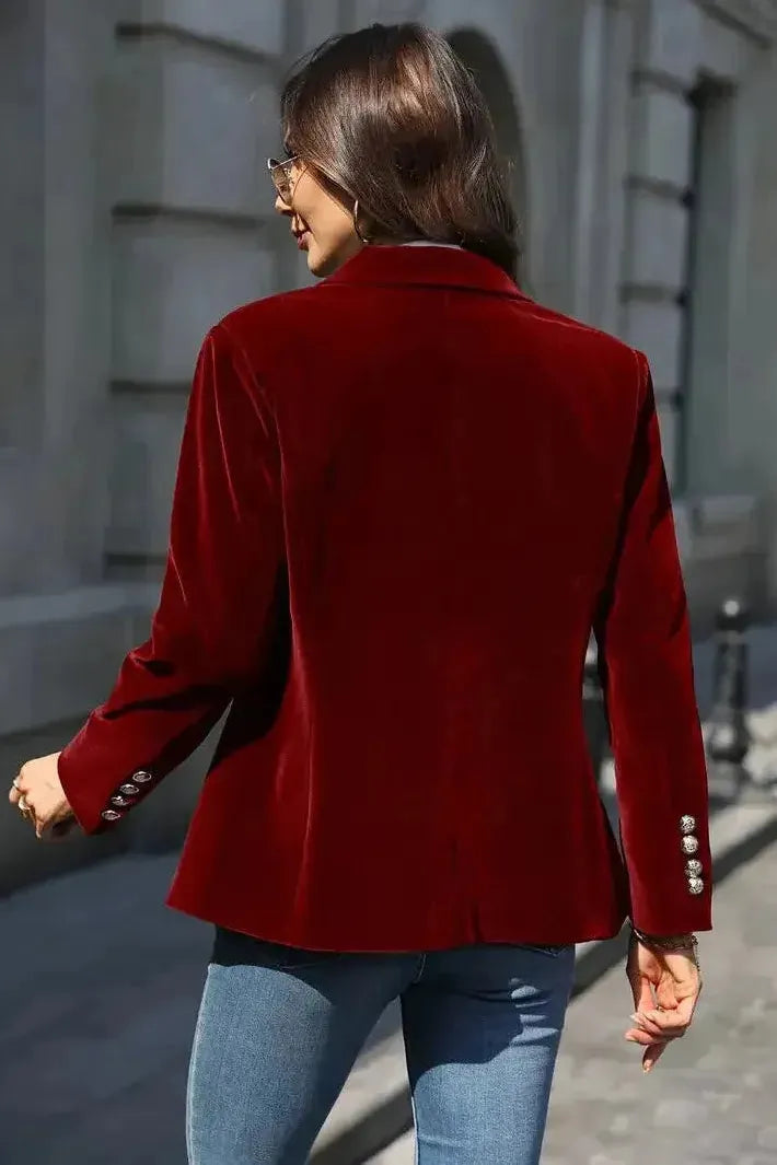 SCARLETT – VELVET LUXE STATEMENT BLAZER